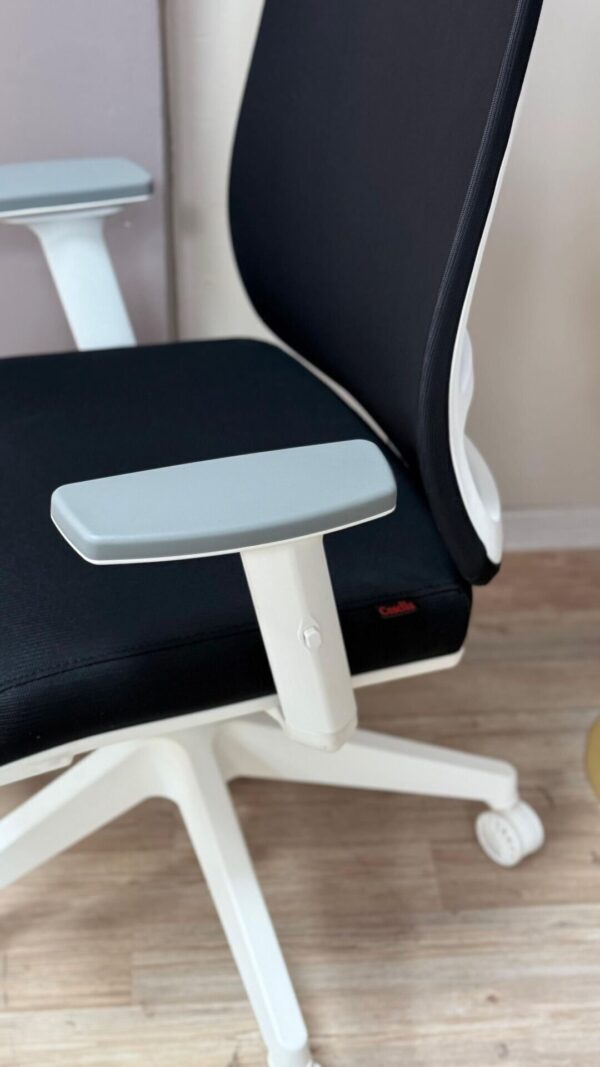 Akburo Greta Kısa Şef Toplantı Koltuğu (Beyaz İskelet)