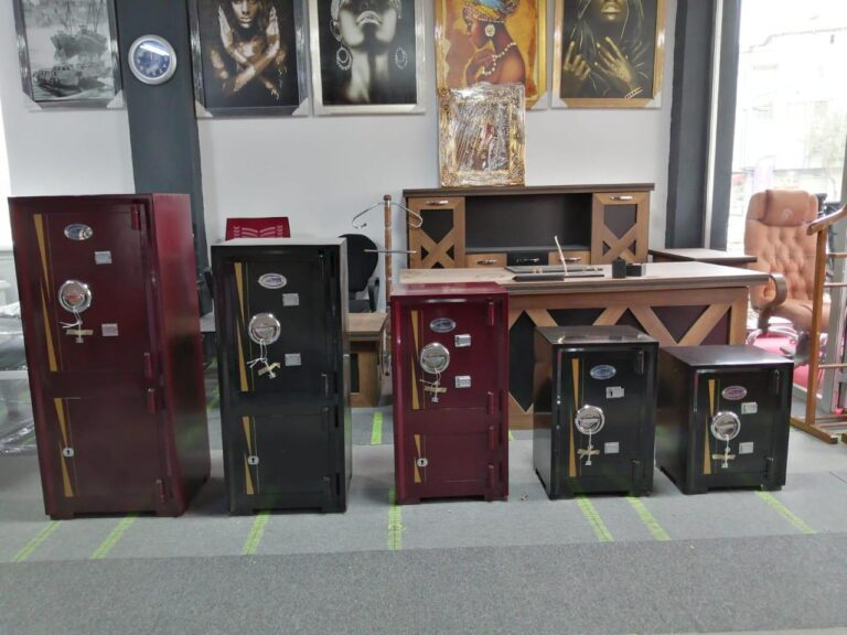 105 LİK - Ofis Mobilyaları