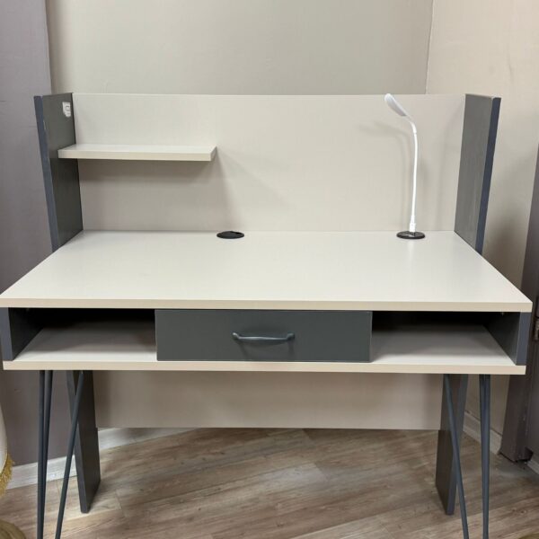 Akburo Smile Bilgisayar Masası